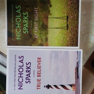 2 novels by Nicholas Sparks
